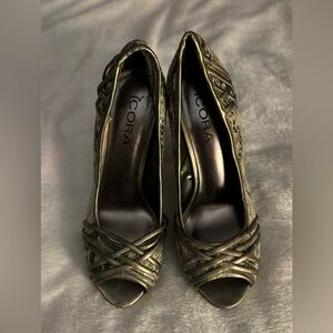 ICORA Silver Snakeskin heels